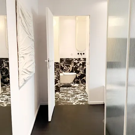 Apartment Black&blue